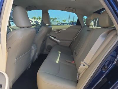 2015 Toyota Prius — photo 13 view