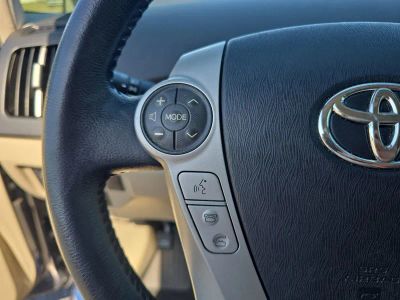 2015 Toyota Prius — photo 21 view