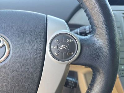 2015 Toyota Prius — photo 22 view