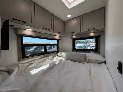 2027 Entegra ODYSSEY — photo 19 view