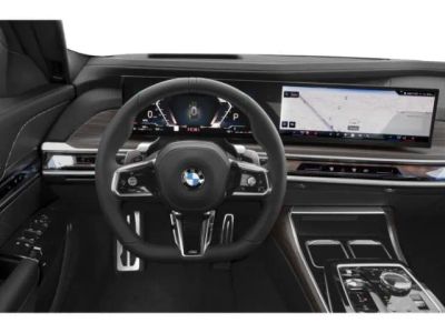 2026 BMW 7 Series — photo 10 view