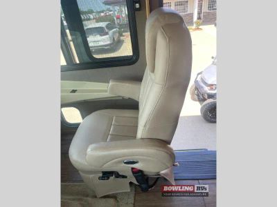 2019 Open Road Allegro 36 UA — photo 33 view