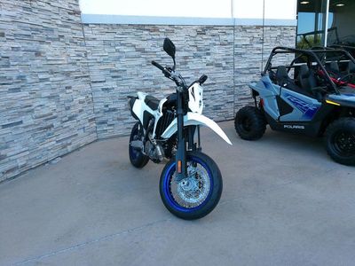 2025 Suzuki DR-Z4SMM5 - Photo 2