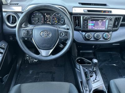 2018 Toyota RAV4 - Photo 15