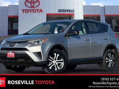 2018 Toyota RAV4 - Photo 1