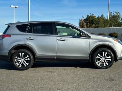 2018 Toyota RAV4 - Photo 6