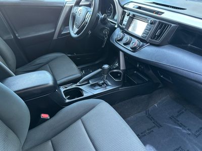 2018 Toyota RAV4 - Photo 17