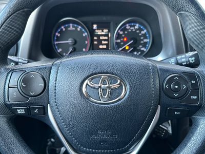 2018 Toyota RAV4 - Photo 24