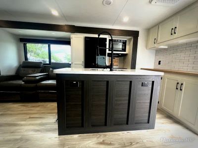 2027 Venture RV SportTrek Touring Edition — photo 10 view