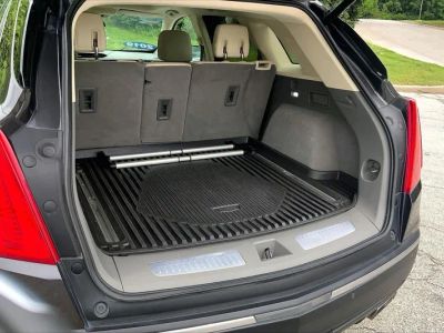 2019 Cadillac XT5 — interior view