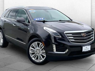 2019 Cadillac XT5 Premium Luxury AWD in Dark Granite Metallic — front three-quarter view