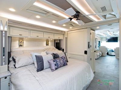 2026 Tiffin Motorhomes Allegro Bus — photo 25 view