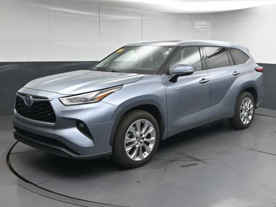 2026 2020 Toyota Highlander Hybrid Limited SUV — rear three-quarter view