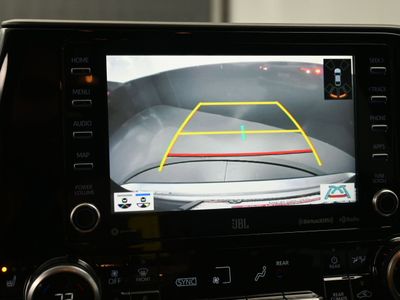 2026 2020 Toyota Highlander Hybrid Limited SUV — photo 12 view