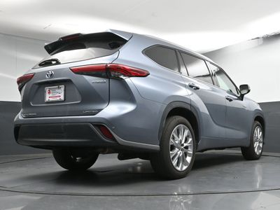 2026 2020 Toyota Highlander Hybrid Limited SUV — photo 28 view