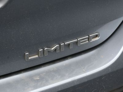 2026 2020 Toyota Highlander Hybrid Limited SUV — photo 21 view