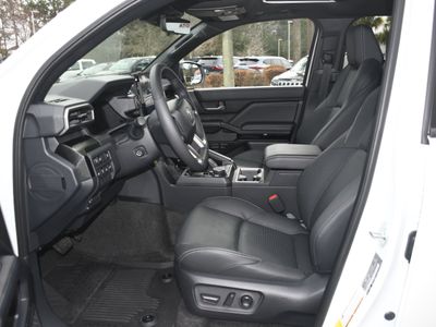 2025 Toyota 4Runner - Photo 8