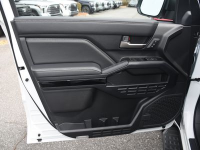 2025 Toyota 4Runner - Photo 10