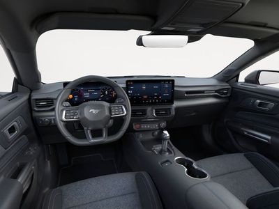 2026 Ford Mustang - Photo 8