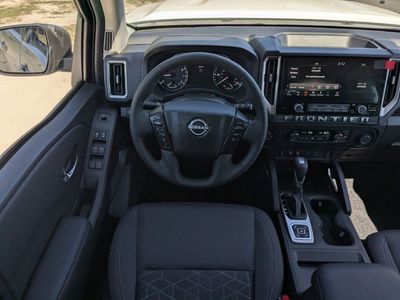2026 Nissan Frontier — photo 15 view