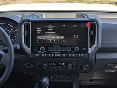 2026 Nissan Frontier — photo 17 view