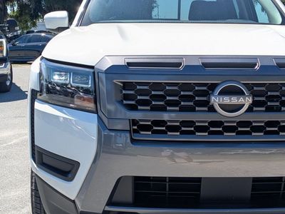 2026 Nissan Frontier — photo 9 view