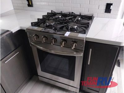 2025 Keystone RV Fuzion - Photo 17