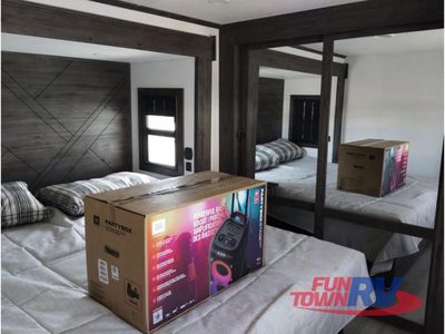 2025 Keystone RV Fuzion - Photo 43