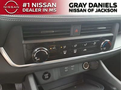 2024 Nissan Rogue - Photo 17