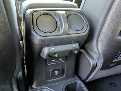 2026 Jeep Gladiator — photo 17 view