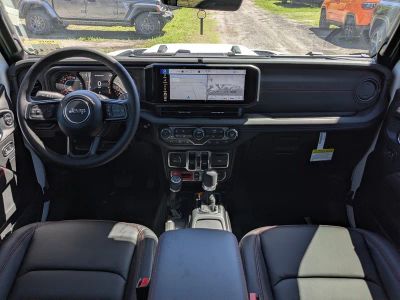 2026 Jeep Gladiator — photo 18 view