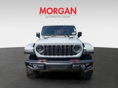 2026 Jeep Gladiator — photo 8 view