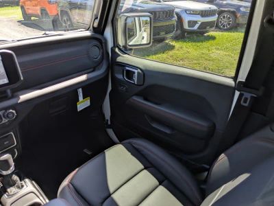 2026 Jeep Gladiator — photo 20 view