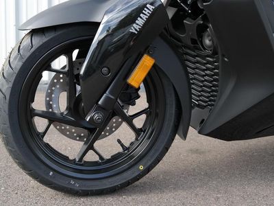 2026 Yamaha XMAX - Photo 11