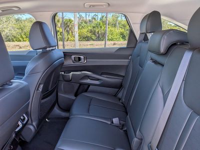 2026 Kia Sorento — photo 16 view