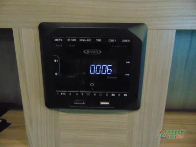 2021 Coachmen RV Freedom Express Liberty Edition — photo 30 view