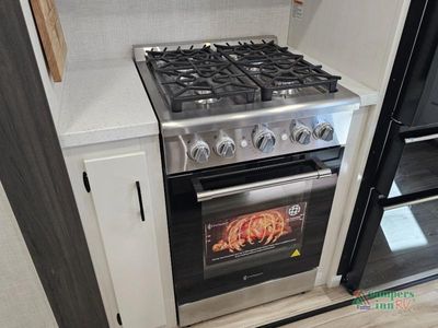 2026 Venture RV SportTrek Touring Edition — photo 16 view