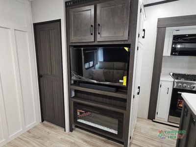 2026 Venture RV SportTrek Touring Edition — photo 41 view