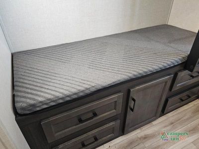 2026 Venture RV SportTrek Touring Edition — photo 49 view