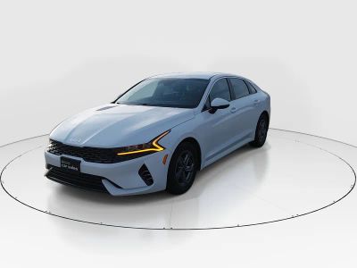 2023 Kia K5 - Photo 3
