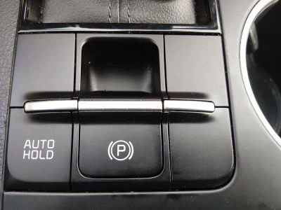 2023 Kia K5 - Photo 18