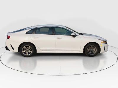 2023 Kia K5 - Photo 8
