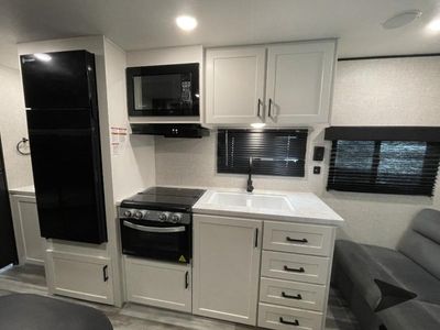 2025 Jayco Jay Flight — photo 31 view