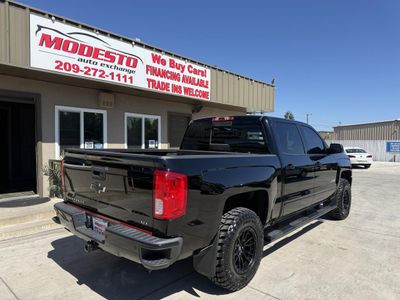 2017 Chevrolet Silverado 1500 - Photo 3