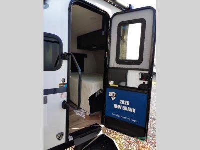 2026 Venture RV SportTrek Stinger Lite — photo 21 view