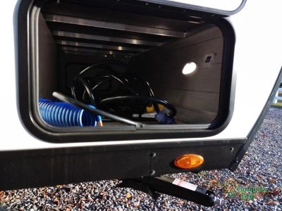 2026 Venture RV SportTrek Stinger Lite — photo 9 view