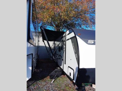 2026 Venture RV SportTrek Stinger Lite — photo 24 view