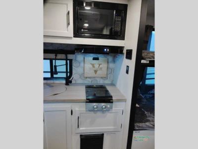 2026 Venture RV SportTrek Stinger Lite — photo 38 view