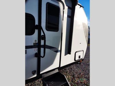 2026 Venture RV SportTrek Stinger Lite — photo 20 view