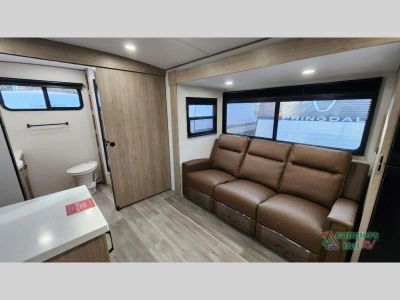 2027 Grand Design Imagine - Photo 17